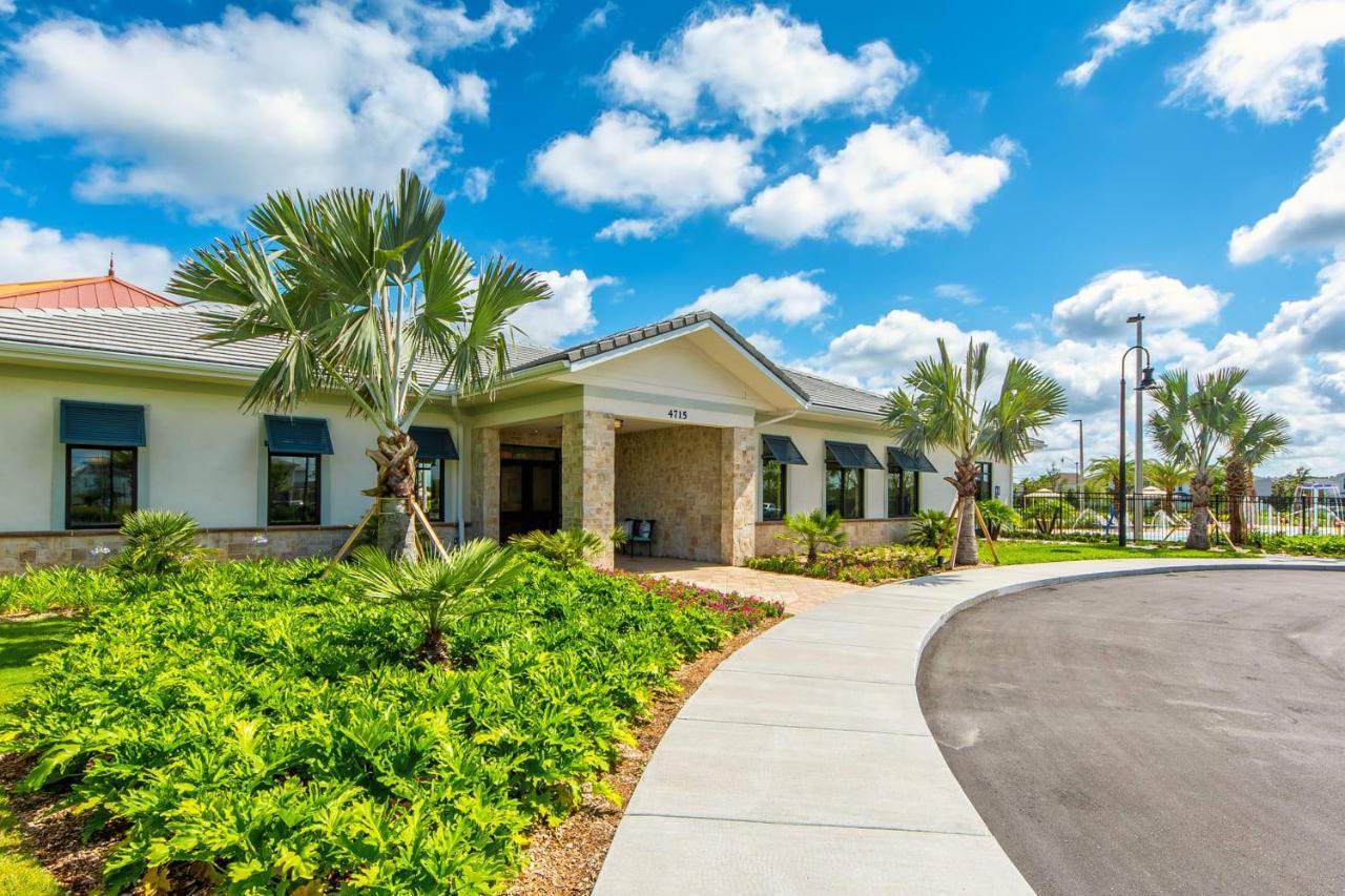 Awesome Home With Private Pool Near Disney 키시미 외부 사진